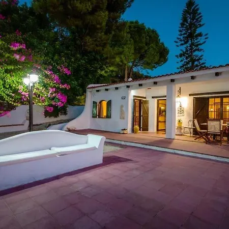 Sleeps 7 Pool Air Con Wifi Willa Alikes